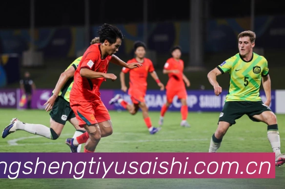 历史首位二十五岁辛纳大师赛五连冠世界第三连败后为他开香槟庆祝赛场观察-深度解析 历史首位二十五岁辛纳大师赛五连冠世界第三连败后为他开香槟庆祝赛场观察-深度解析